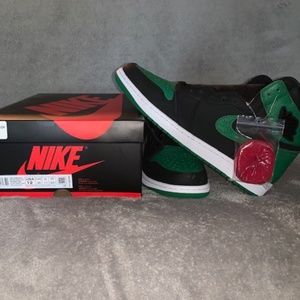 Jordan 1 Retro High ' Pine Green'